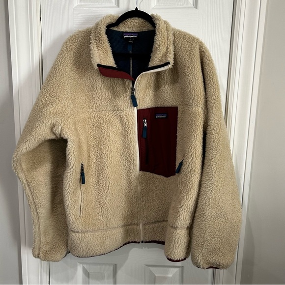 Men’s Classic Retro-X Patagonia Tan Fleece Jacket with Red Accents - Picture 3 of 11